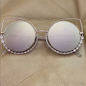 Cat eye reflective sunglasses
